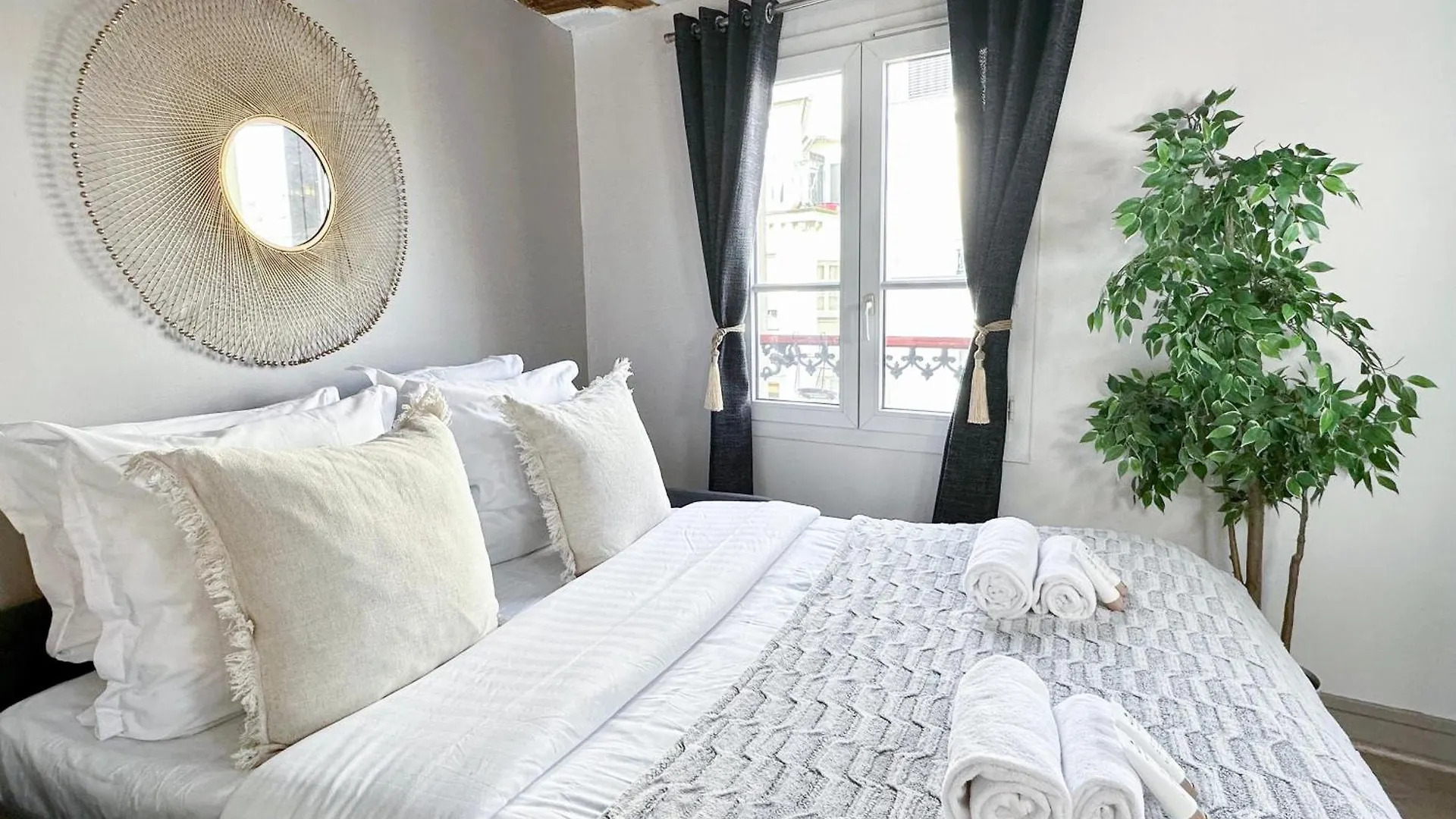 Chic Flat In Pantheon & Luxembourg Garden Apartment Paris
